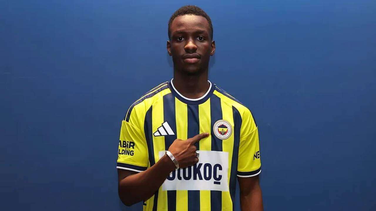 Fenerbahçe'de İsmail Kartal kadro dışı bırakmıştı: Aziz Yıldırım 1 isim için servet ödeyecek, işte faturası! 3